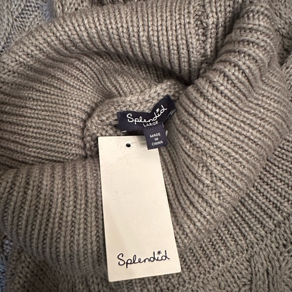 Splendid Women’s Turtleneck Sweater Vest Size Large - Picture 8 of 11